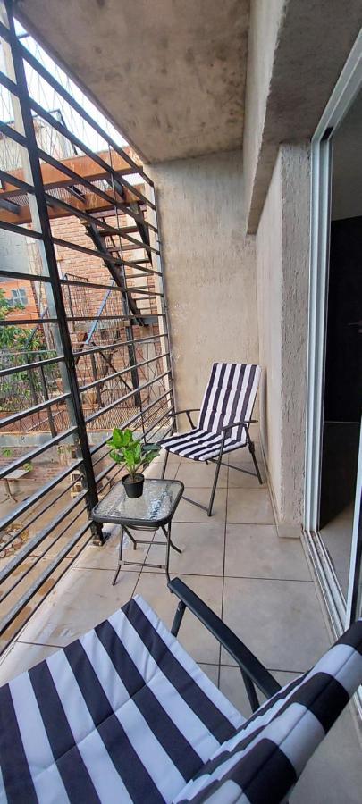 El Cerezo Apartment เมนโดซา ภายนอก รูปภาพ